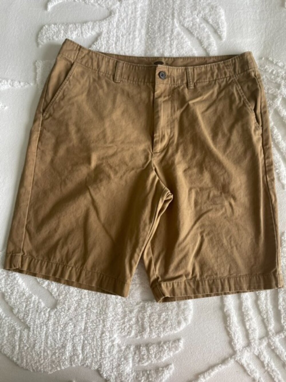 Old Navy Mens Broken In Carmel Khaki Chino Shorts - Size 36 Pre-owned